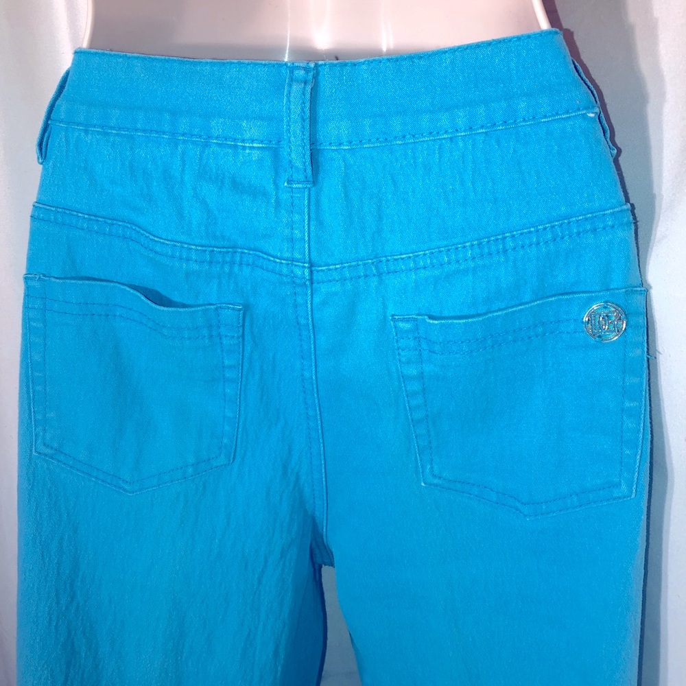 Dg2 Size 2 (Which Equals 2sizes Larger In The Real World) So A 6. View 2